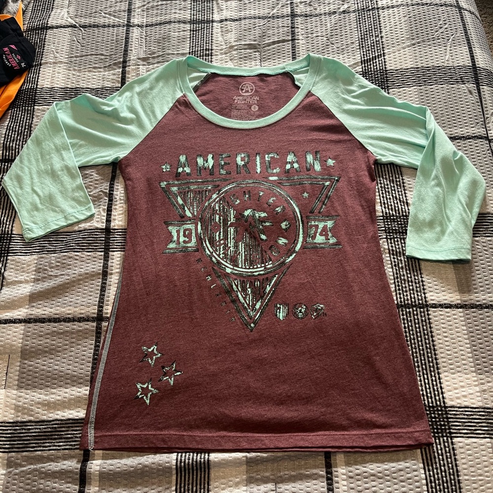 Women’s American fighter top size medium